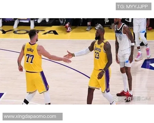 爱德华兹29分詹姆斯38+10 森林狼胜湖人总分2-1