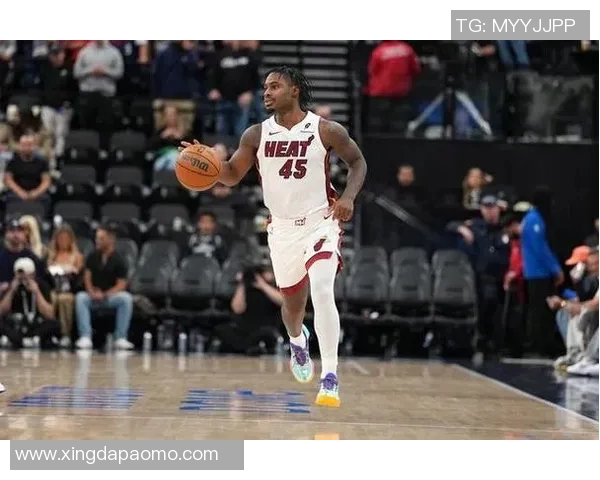 鲍威尔：我们之前打法有些偏离轨道 但防守才是我们的立身之本