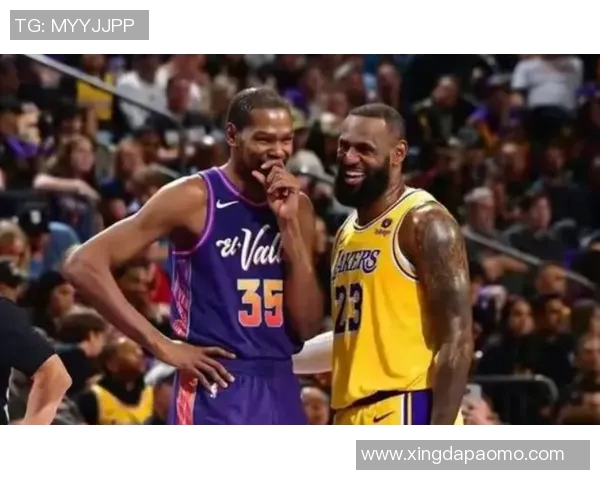 湖人惜败雄鹿！詹姆斯全力以赴，配角表现亮眼，东契奇与艾顿攻防失衡成败因