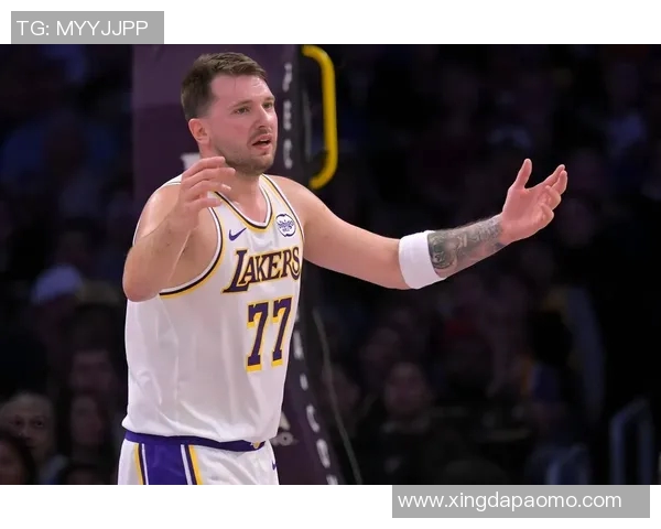 最后5分钟只投1球!东契奇太独了,詹皇历史第一之夜,就这么被他毁了